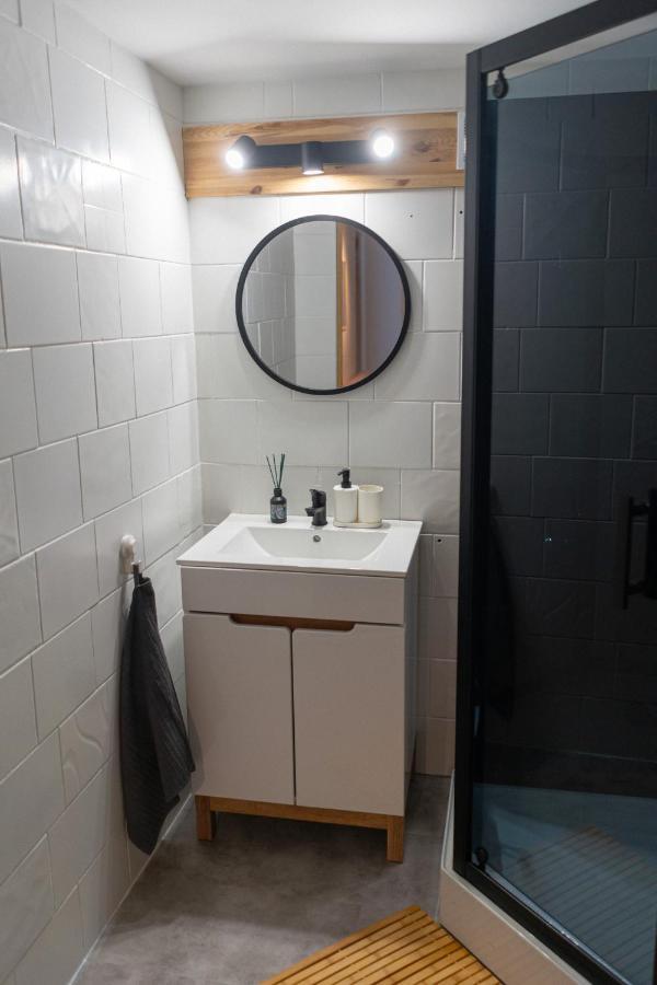 The Good Apartment Powisle 3 Bedrooms Варшава Экстерьер фото