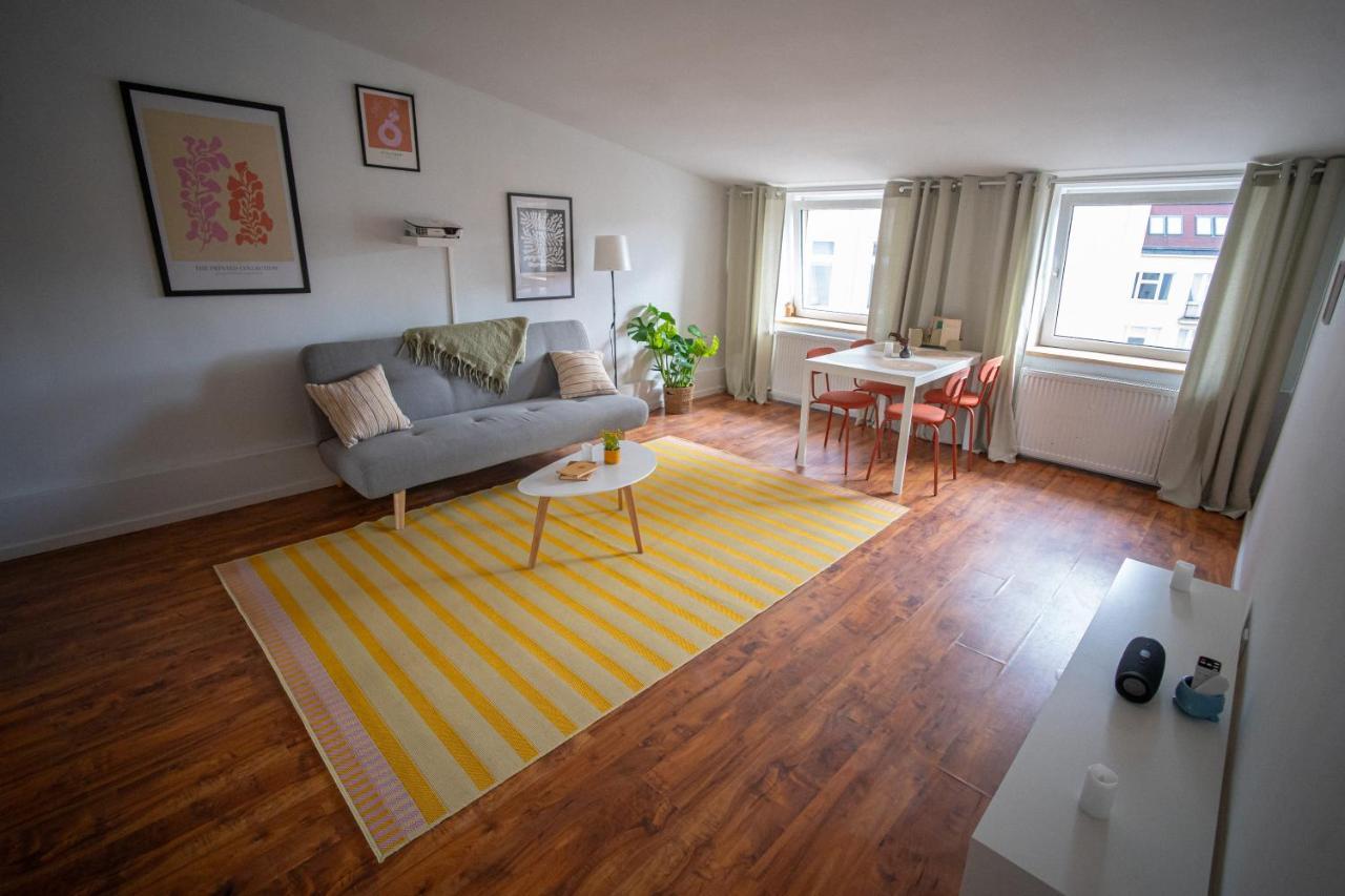 The Good Apartment Powisle 3 Bedrooms Варшава Экстерьер фото